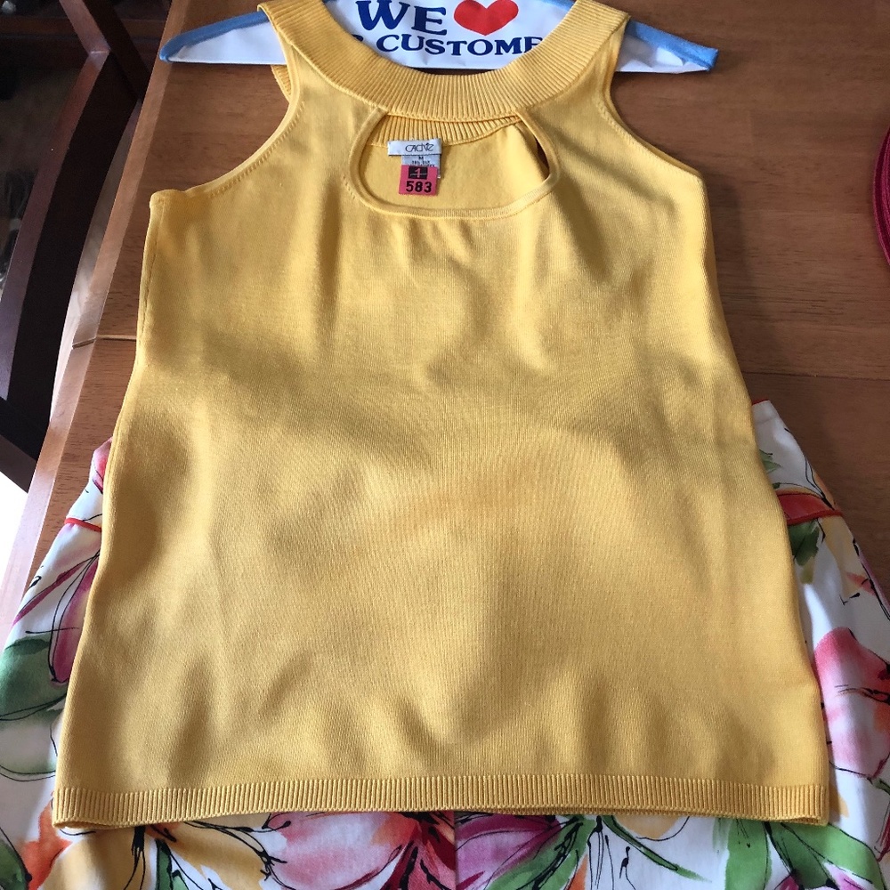Cache Women’s SET:  Skirt and Top, Top Yellow & Floral Skirt Size 8M